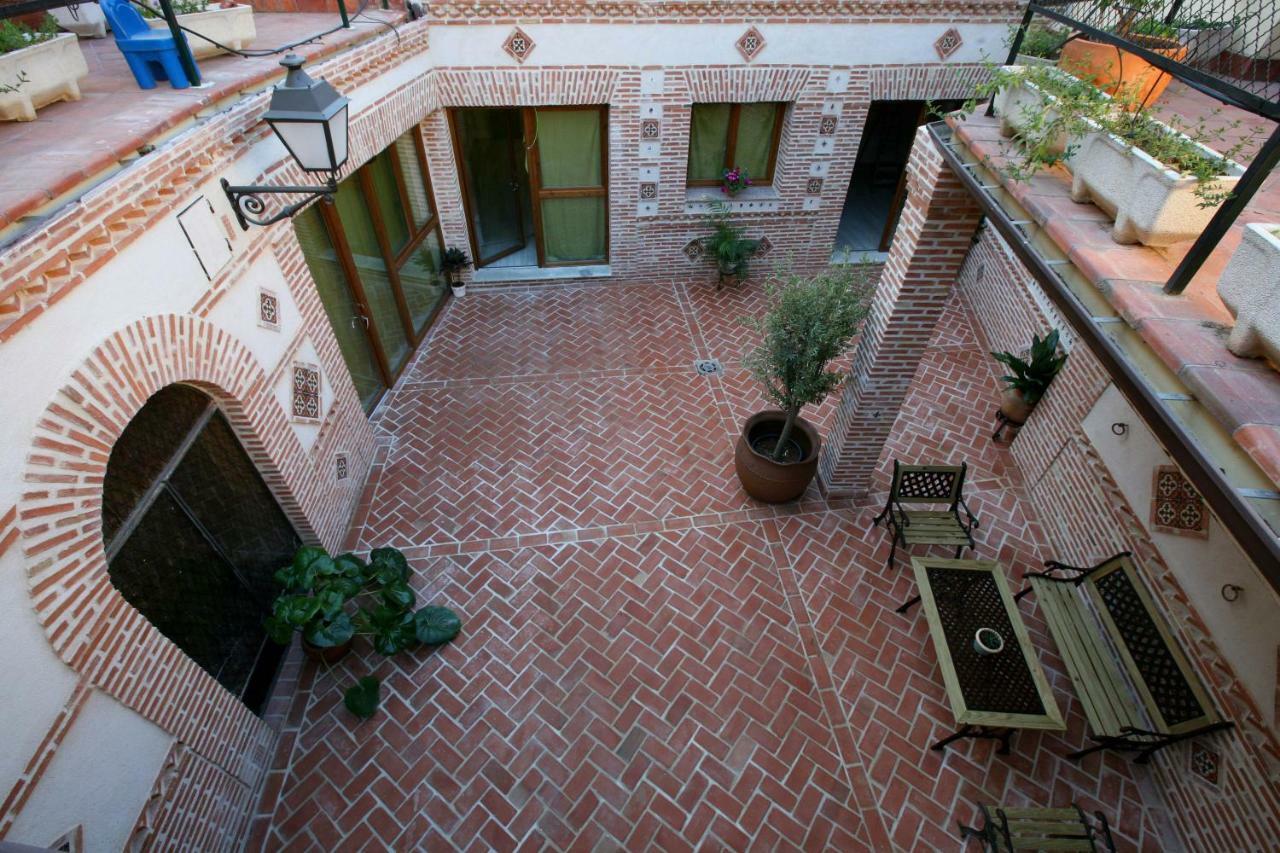 Apartmentos El Alfar Del Sacramento Toledo Bagian luar foto